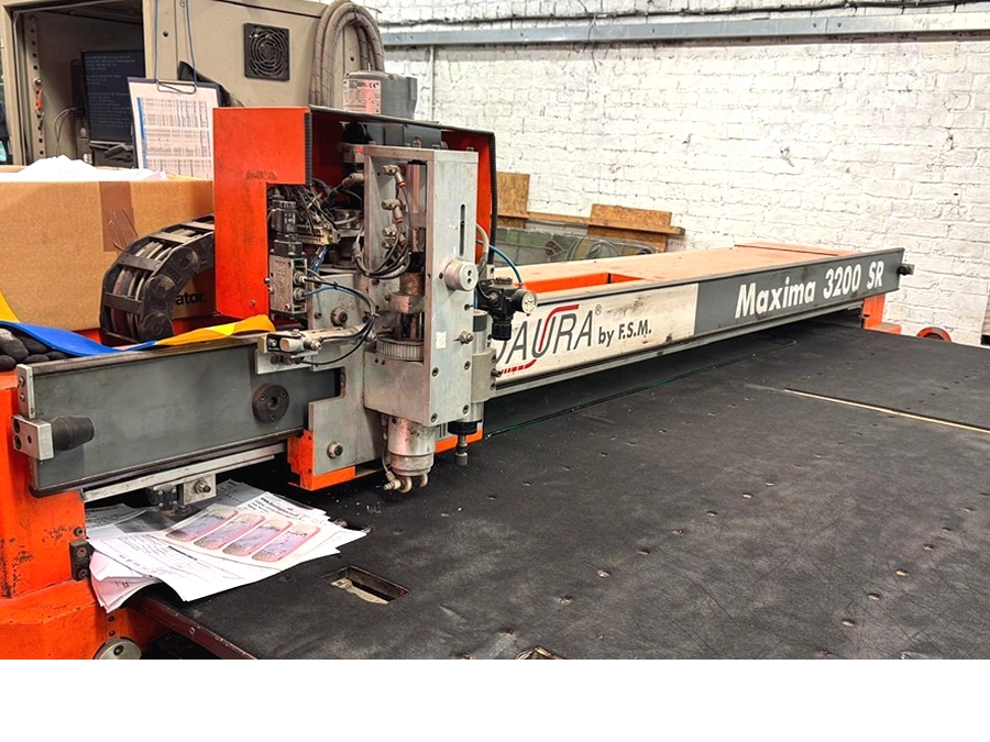 Daura Maxima 3200SR glass cutting table - Photo 1