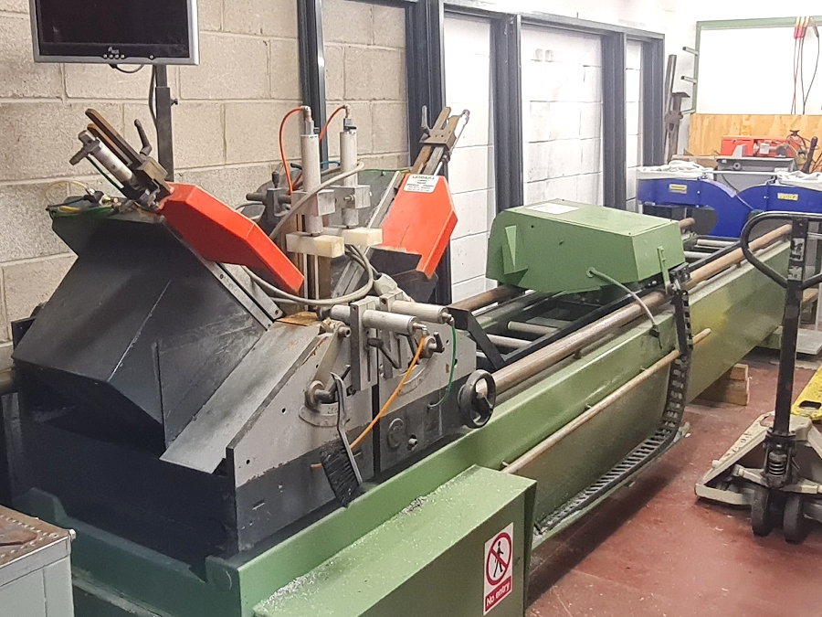 Emmegi Compucut double mitre saw - Photo 1