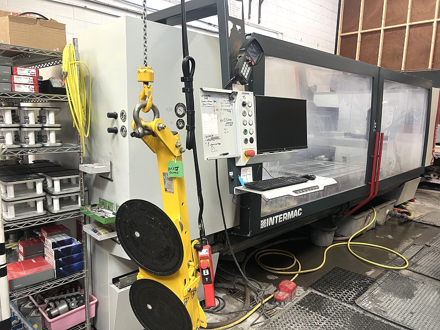 Intermac Master One C CNC glass work centre - Photo 1