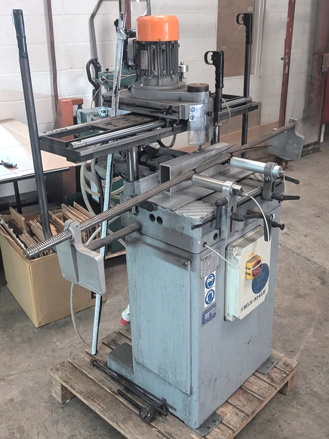 MLA A24 trickle vent router - Photo 1