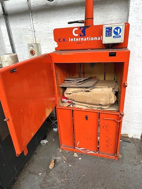 CK Industries CK 51 baler for polythene and cardboard - Photo 1