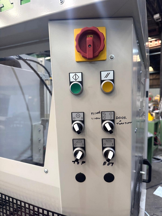 Urban SV290 3 gang corner cleaner for uPVC - Photo 2