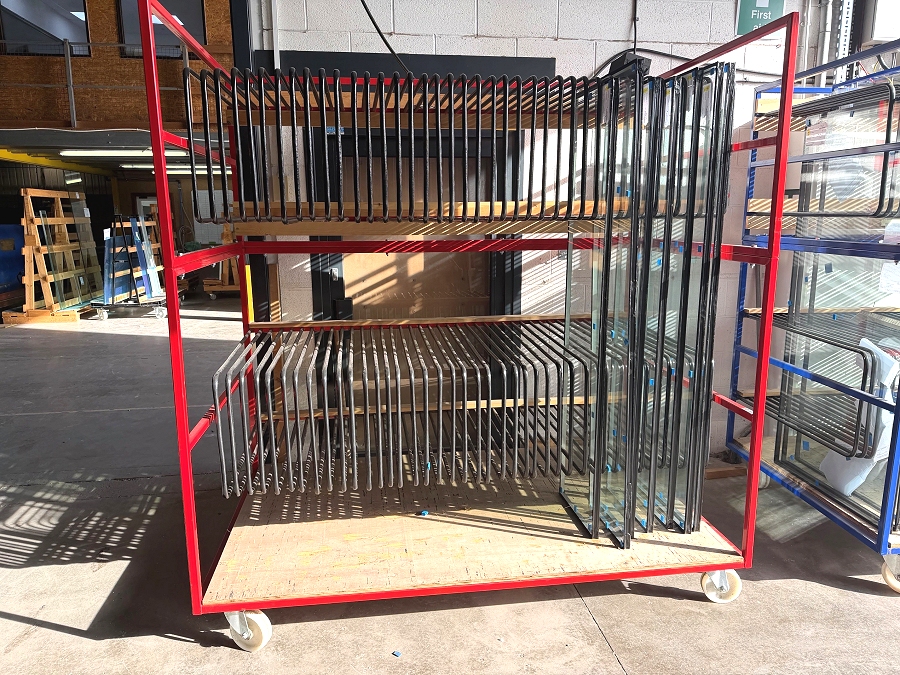 Glass trollies for sale - Photo 2
